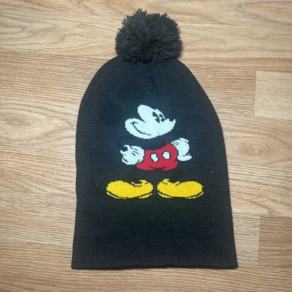 Disney Mickey Mouse Unisex Knit Pom Pom Cuffed Beanie One Size - Picture 2 of 2